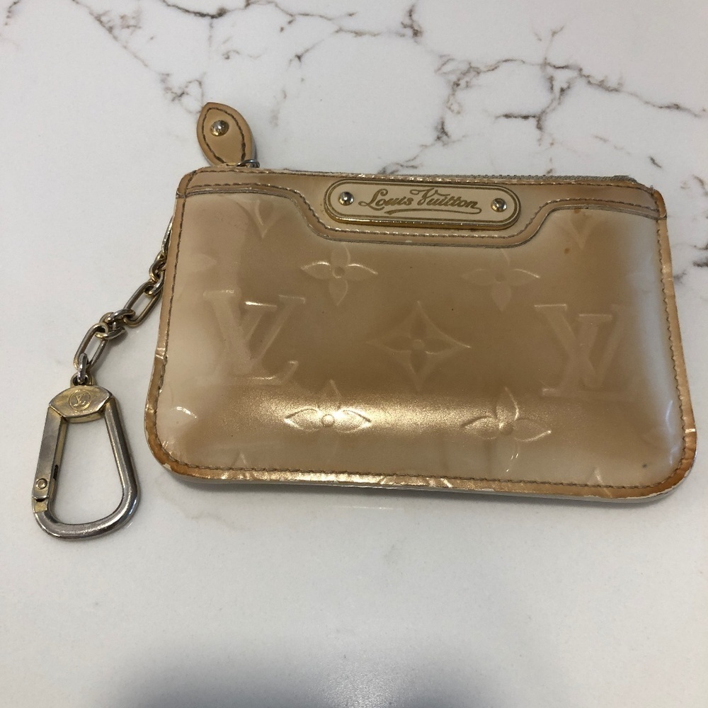 Louis Vuitton Cream Key Pouch - Picture 3 of 9